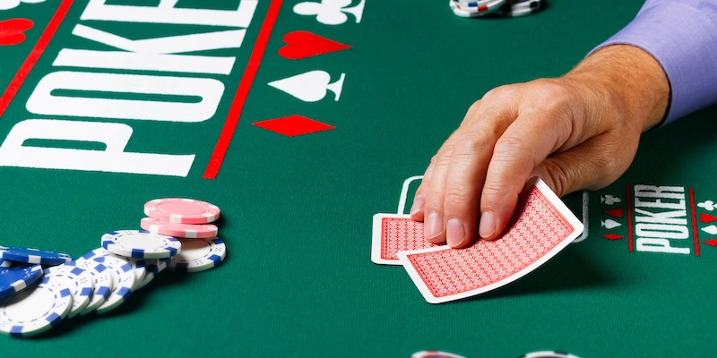 What is Poker? An overview of the intellectual card game you need to grasp
