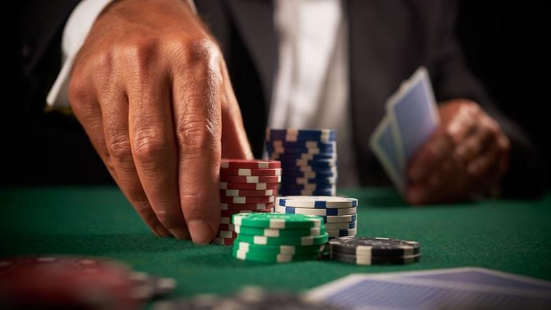 Why is a good Poker HUD a necessary tracking tool?