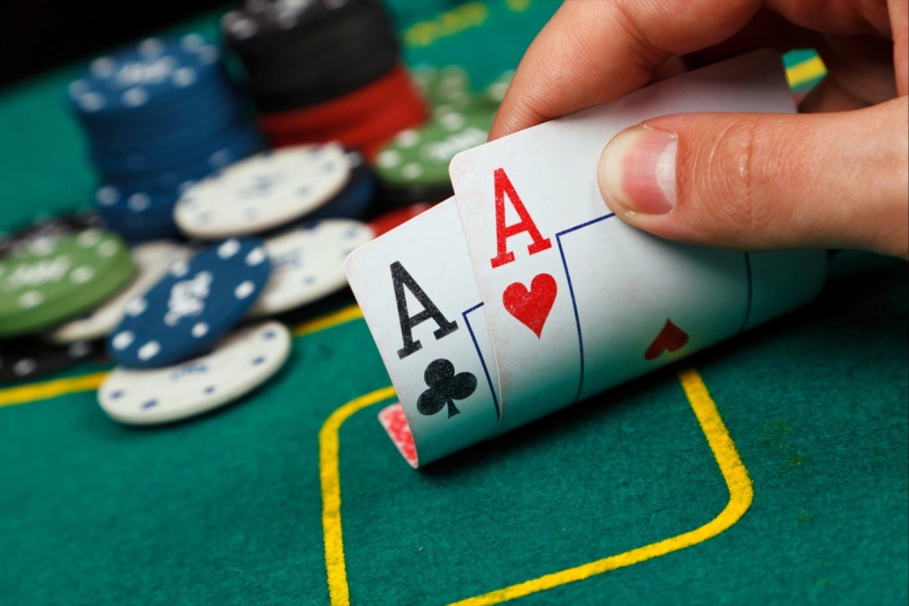Players need to clearly understand the ranking order of the cards
