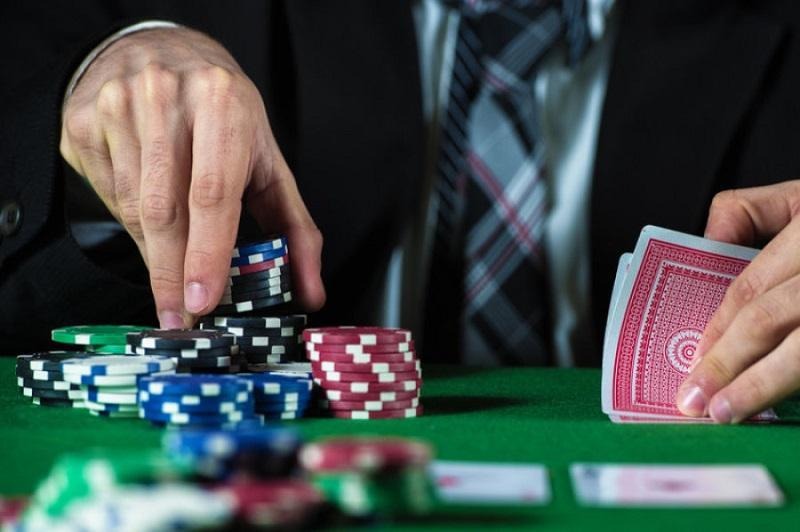 Players can easily fall into a spiral of error with Martingale and Gambler's Fallacy.